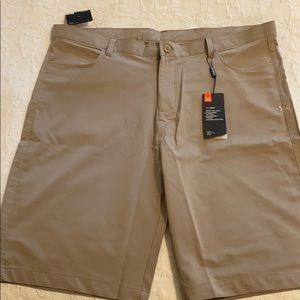 Men’s Under Armour Tan Golf shorts size 38